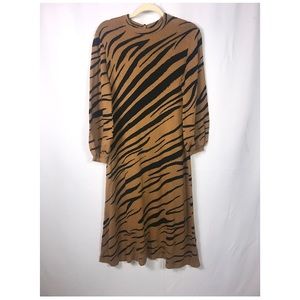 Who What Wear Tiger Print Sweater Dress (SZ Large)